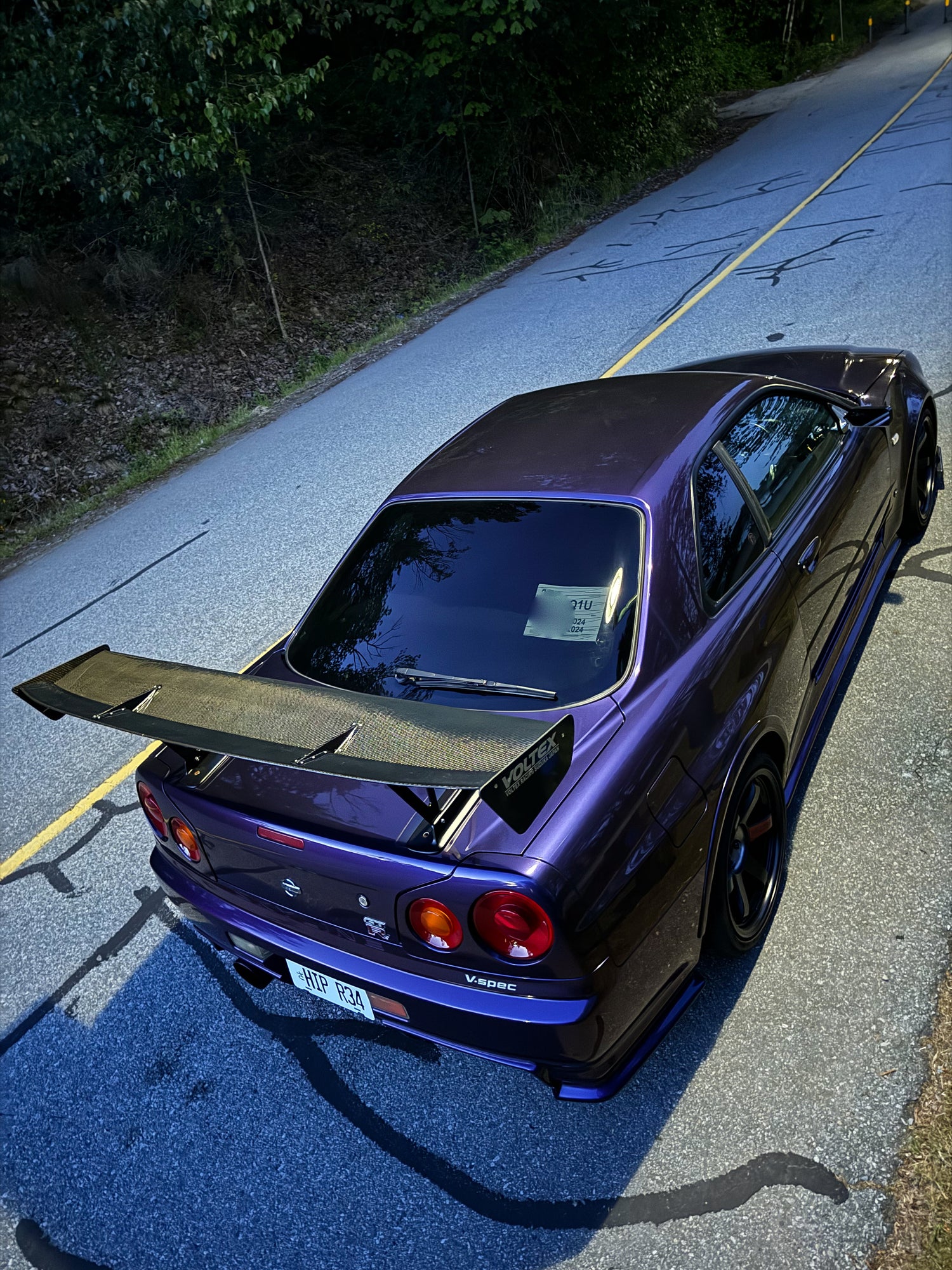 Nissan Skyline R34 GT-R BNR34